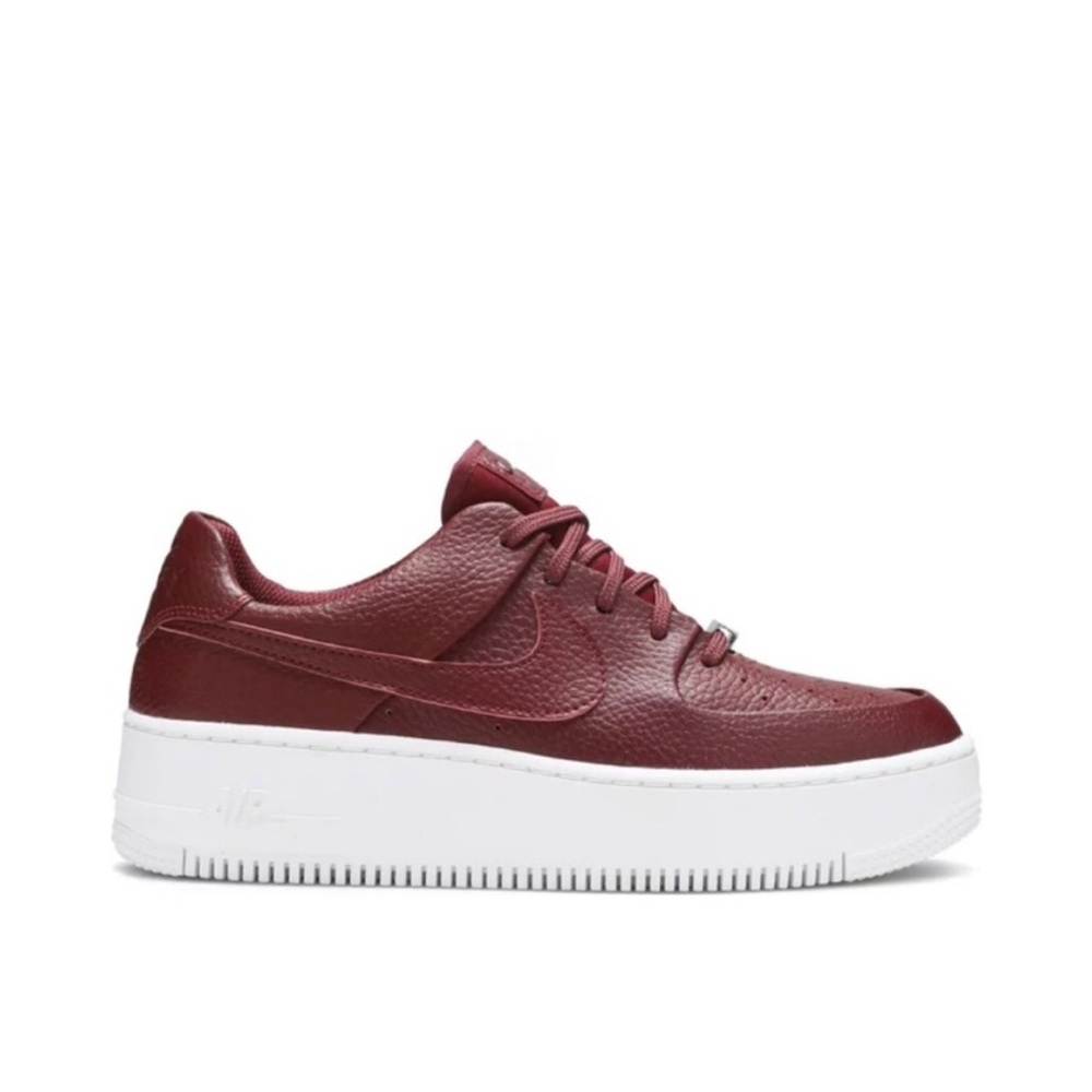 Women’s Air Force 1 Sage Low 'Team Red'
